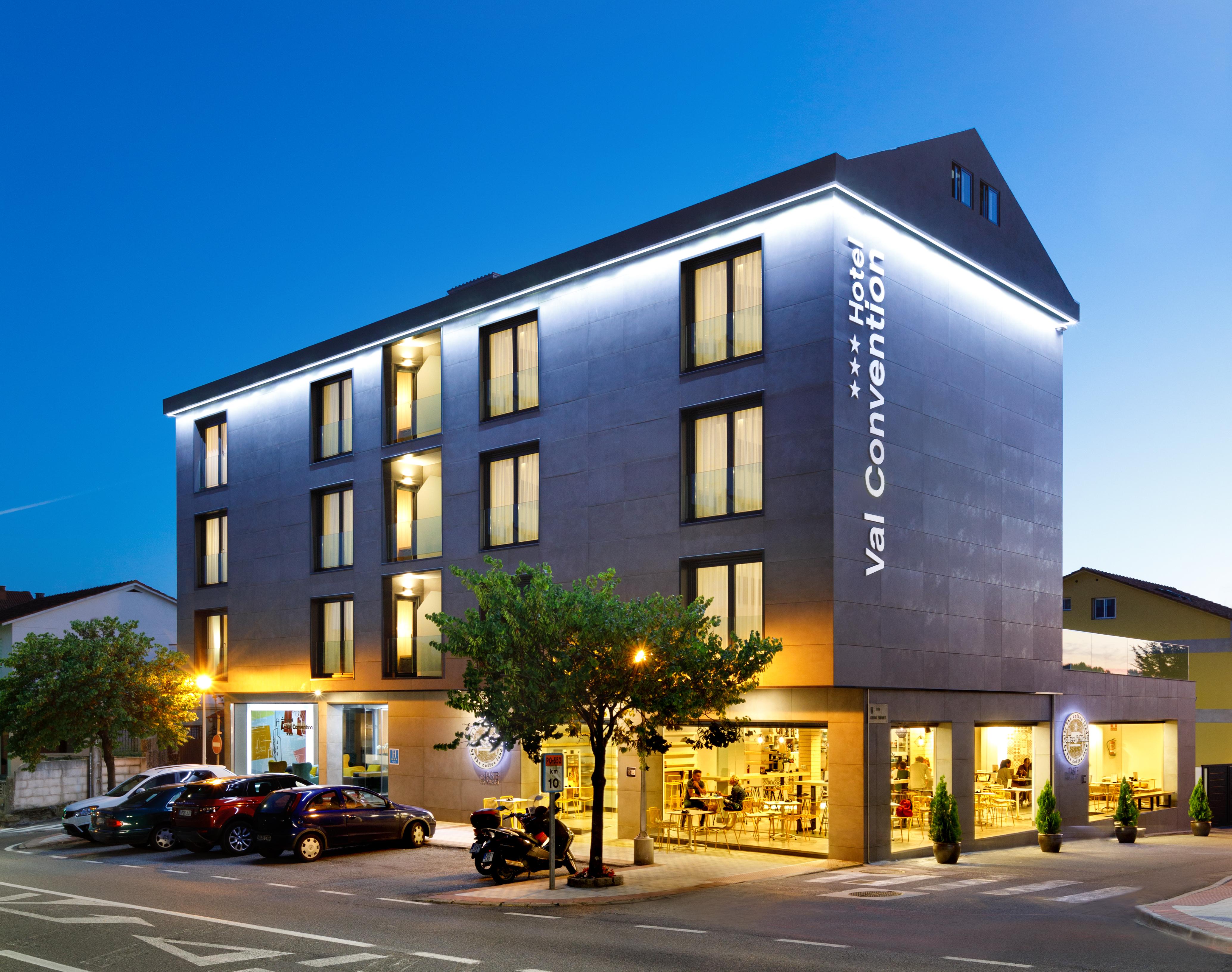Hotel Val Convention Nigran Luaran gambar